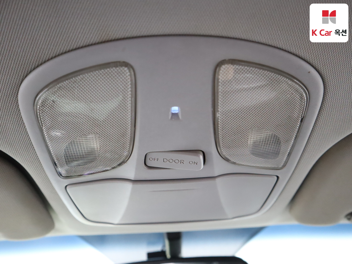 Hyundai Sonata 2010 - Image 12