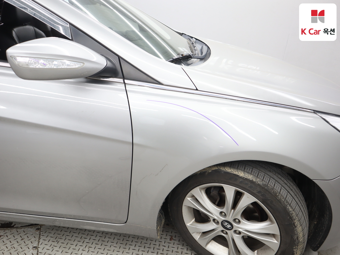Hyundai Sonata 2010 - Image 46