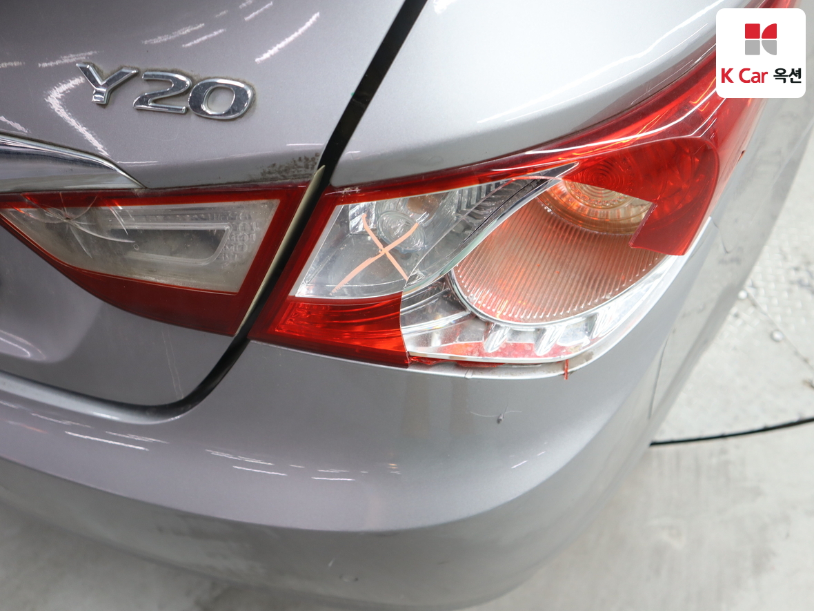Hyundai Sonata 2010 - Image 42