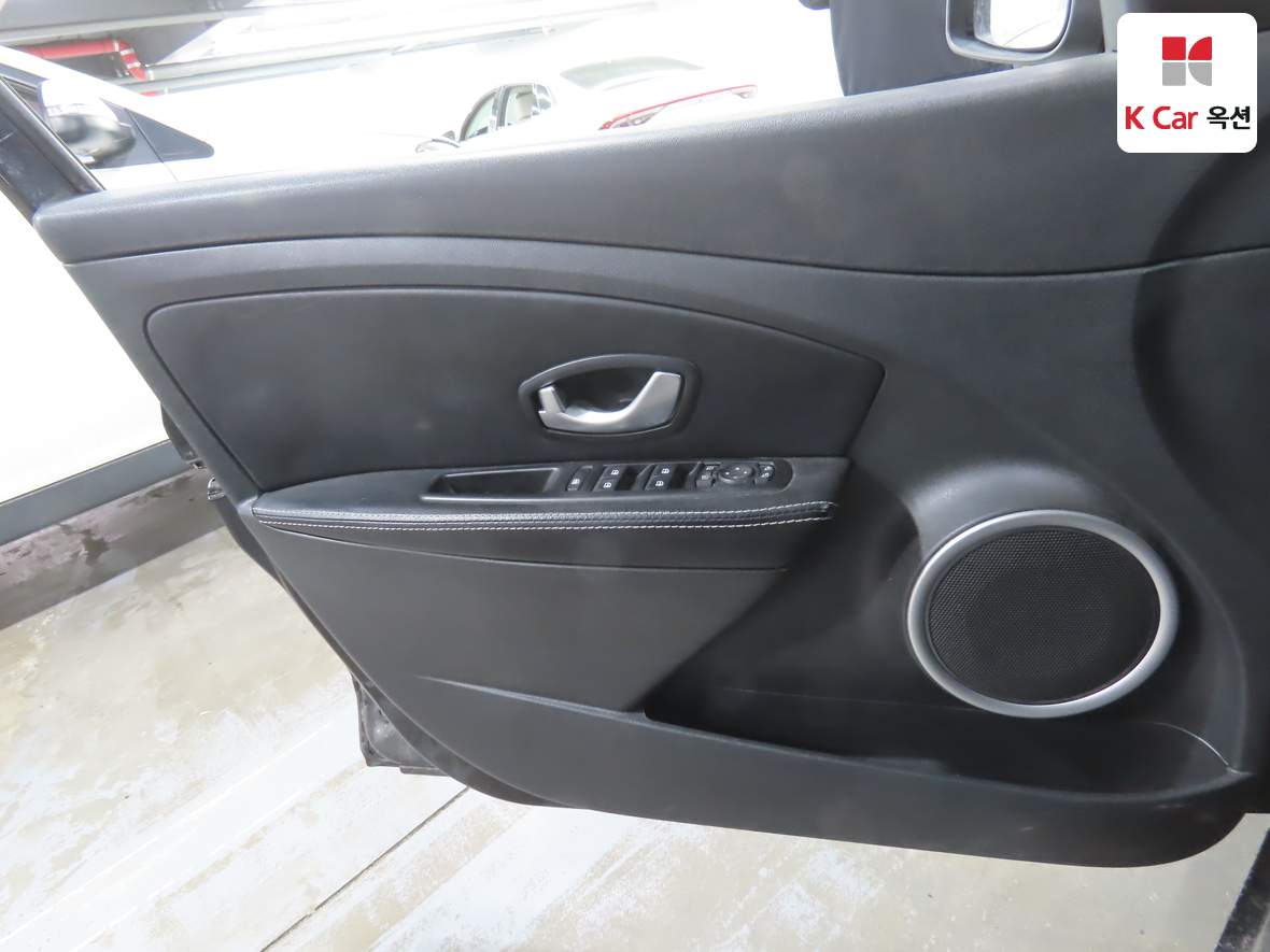 رينو سامسونج SM3 2015 - صورة 8