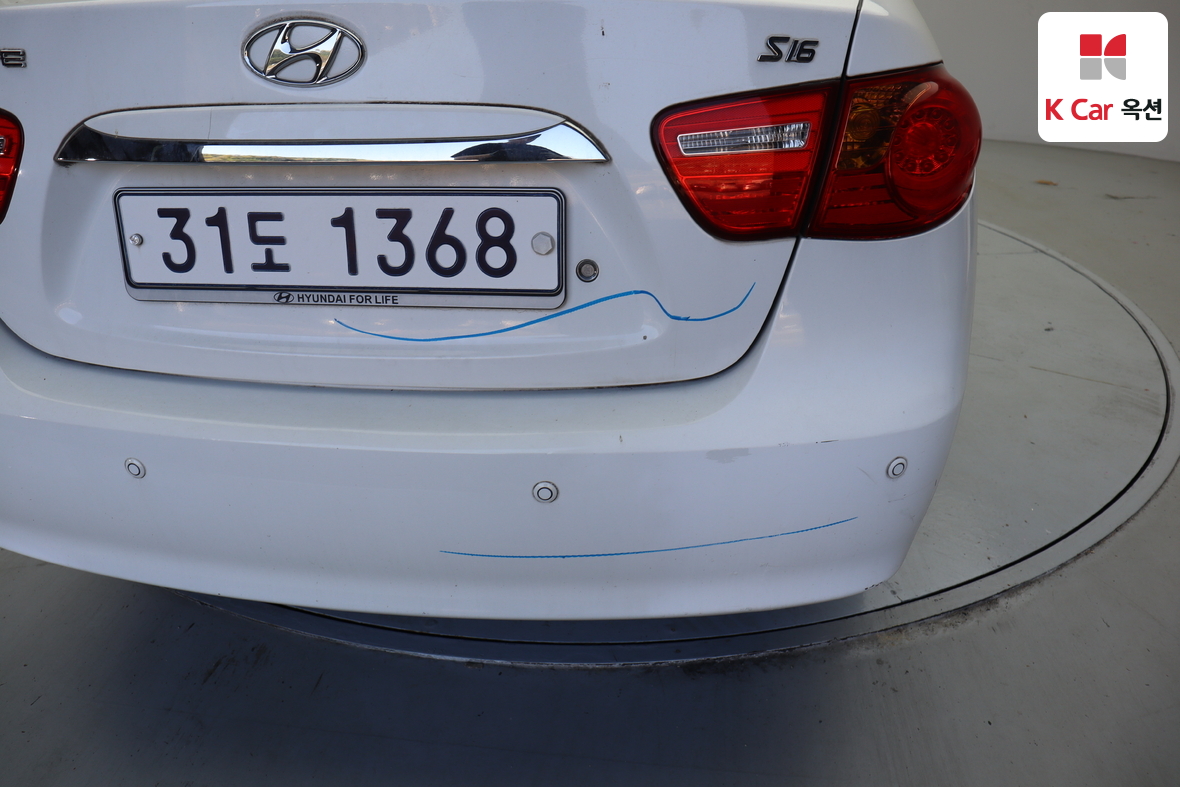 Hyundai Elantra 2010 - Image 38