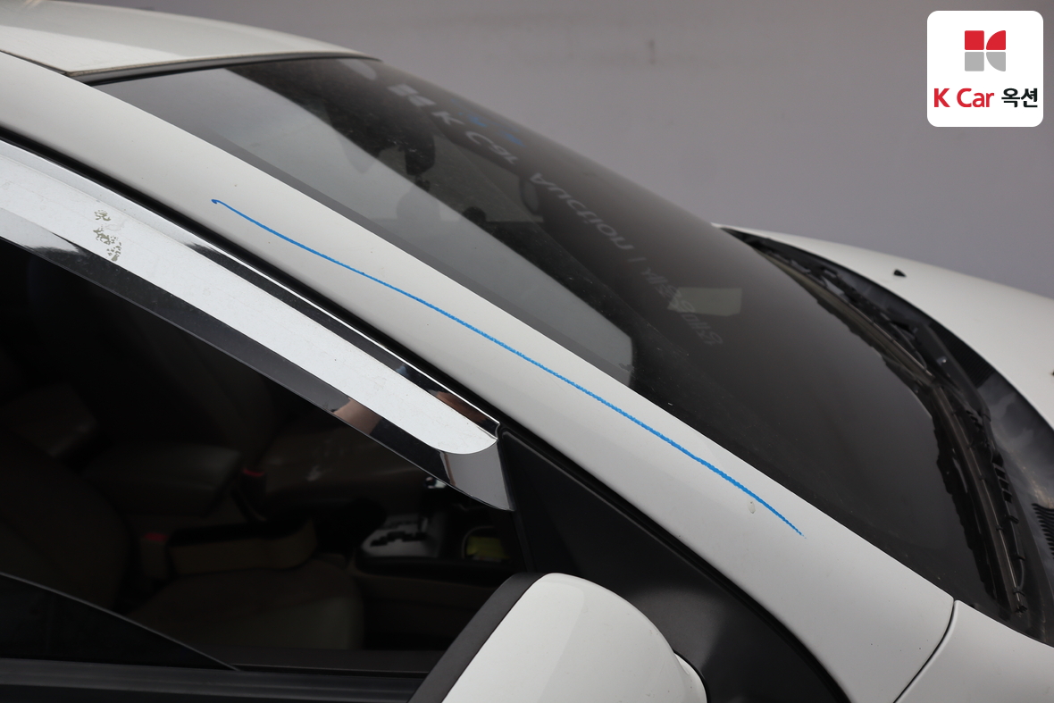 Hyundai Elantra 2010 - Image 41