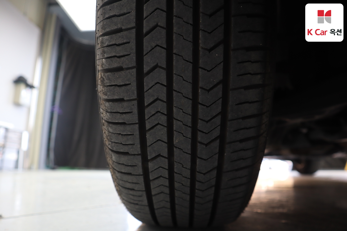 Hyundai Elantra 2010 - Image 30