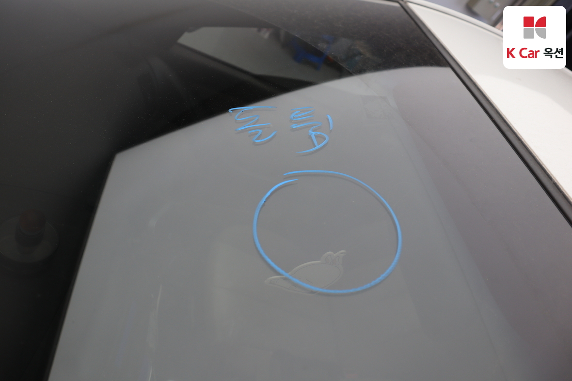 Hyundai Elantra 2010 - Image 32