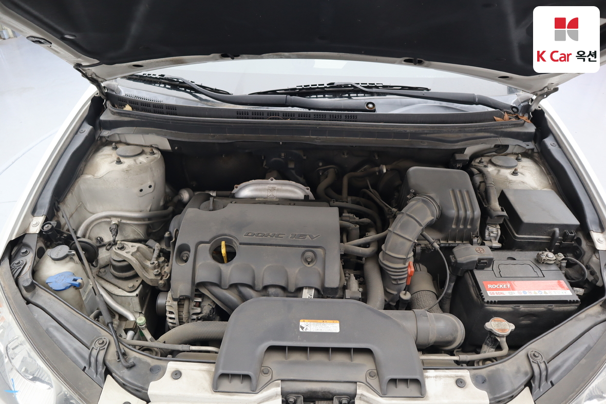 Hyundai Elantra 2010 - Image 31