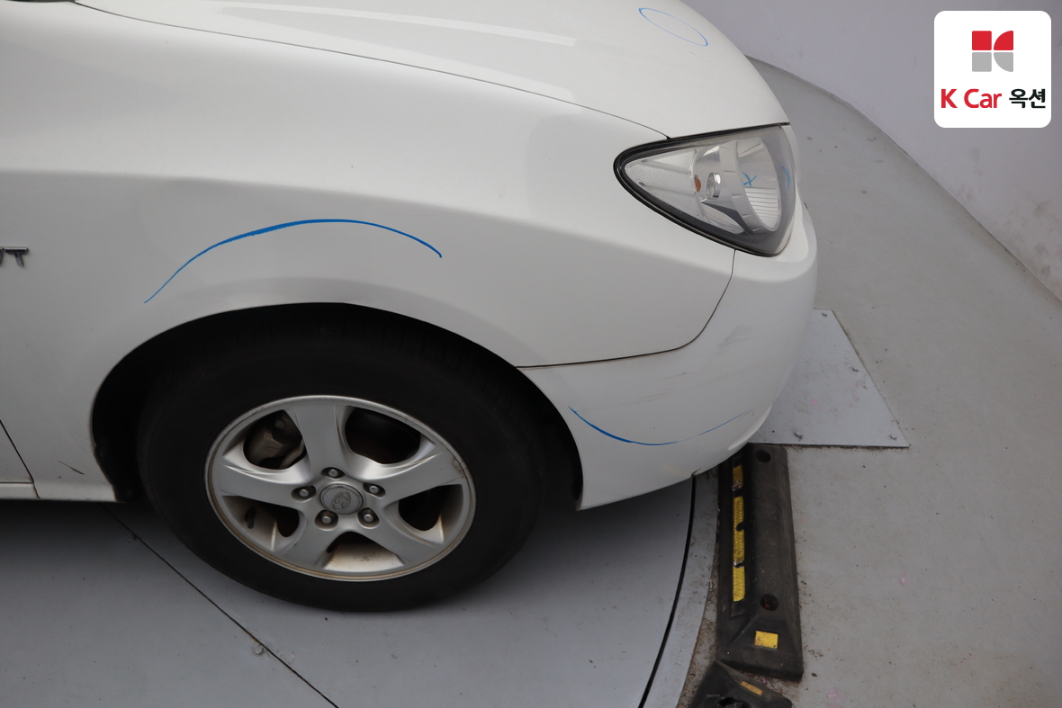 Hyundai Elantra 2010 - Image 42