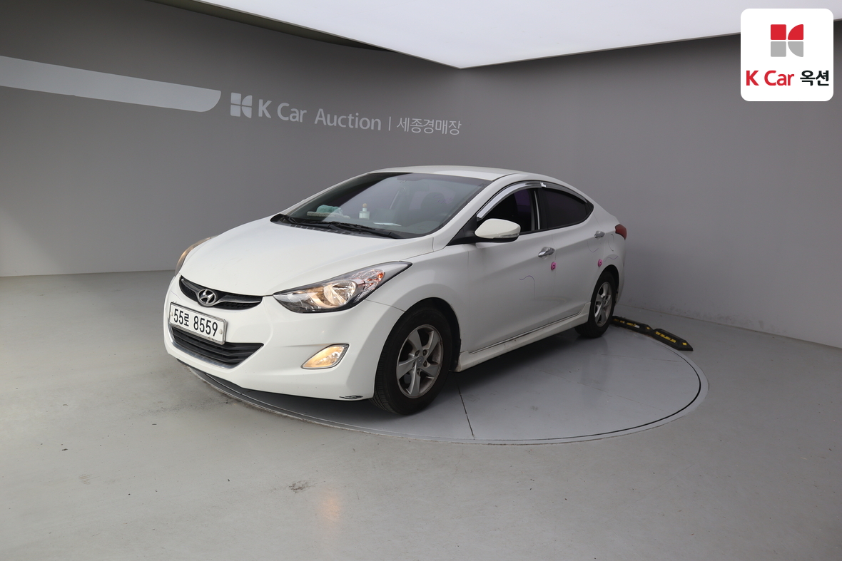 هيونداي إلانترا 2011 - صورة 1