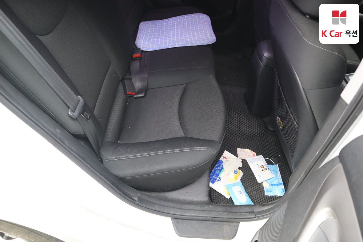 هيونداي إلانترا 2011 - صورة 26