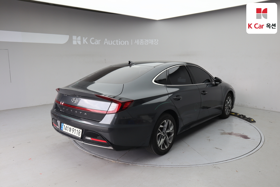 Hyundai Sonata - 2
