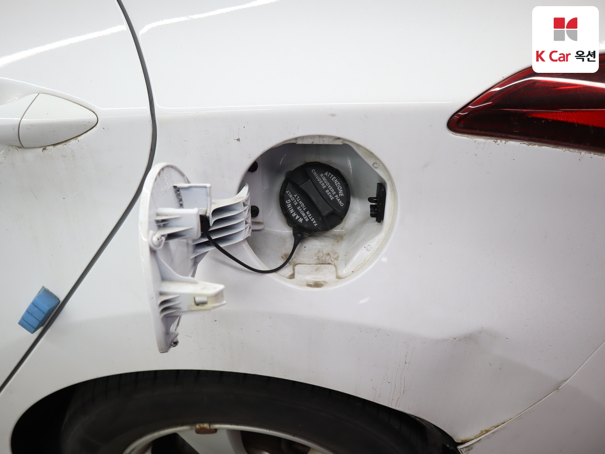 Hyundai Elantra 2015 - Image 24