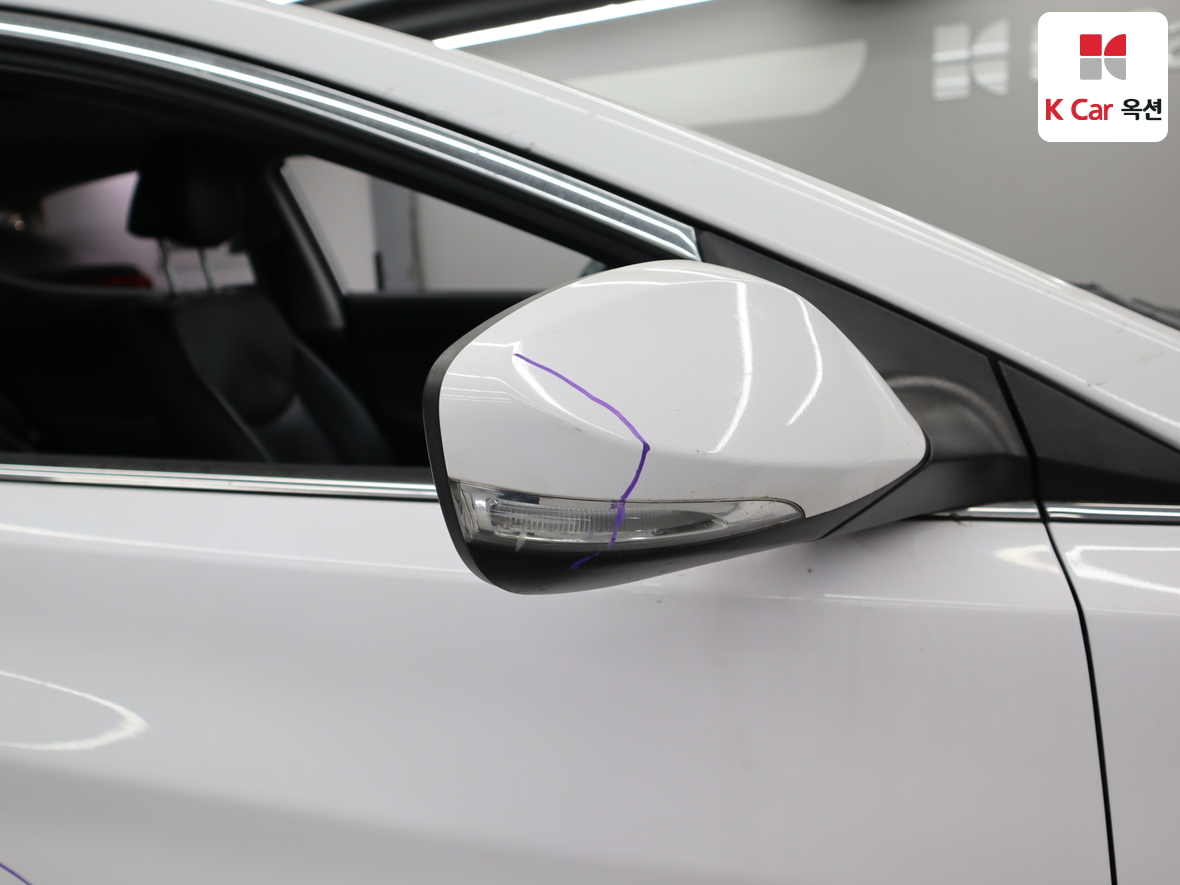 Hyundai Elantra 2015 - Image 35