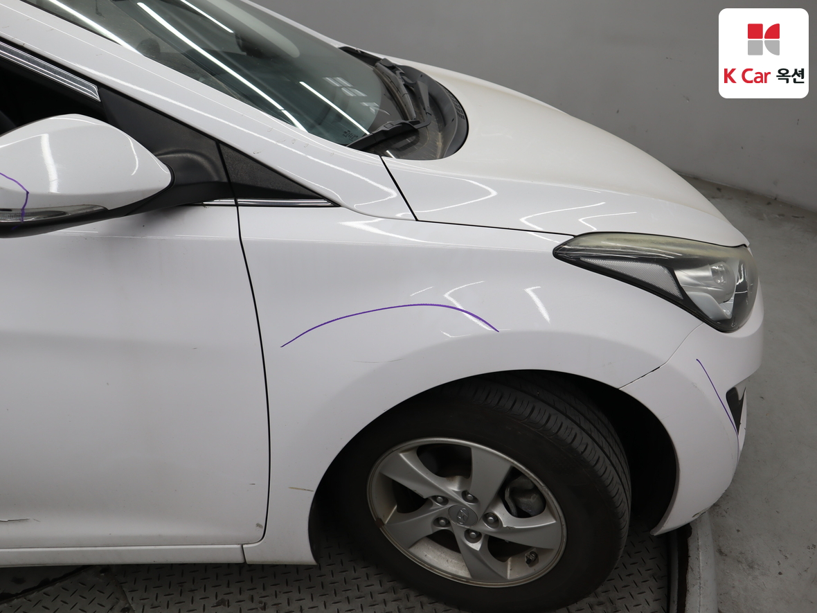 Hyundai Elantra 2015 - Image 43