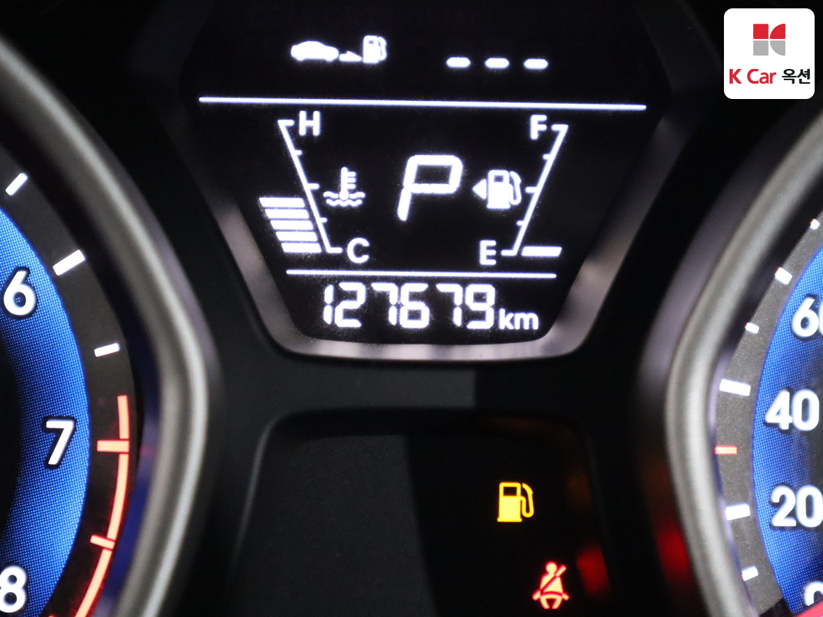 Hyundai Elantra 2015 - Image 4