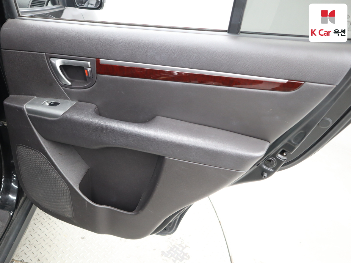 Hyundai Santa Fe 2011 - Image 31
