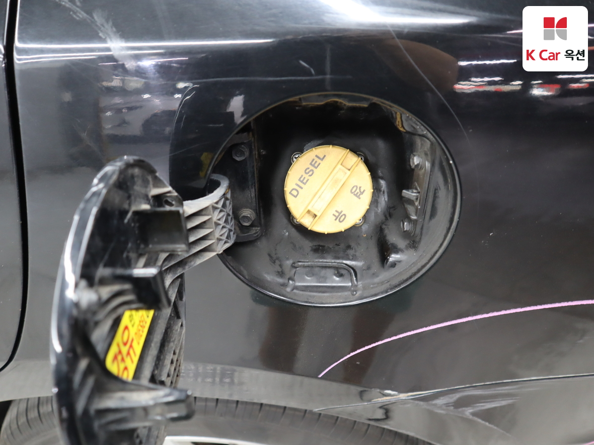 Hyundai Santa Fe 2011 - Image 26