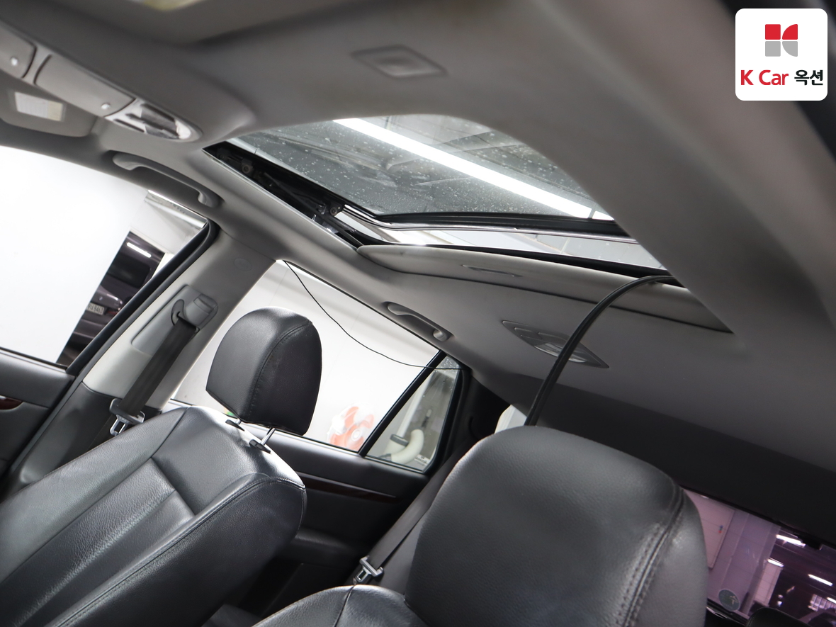 Hyundai Santa Fe 2011 - Image 22