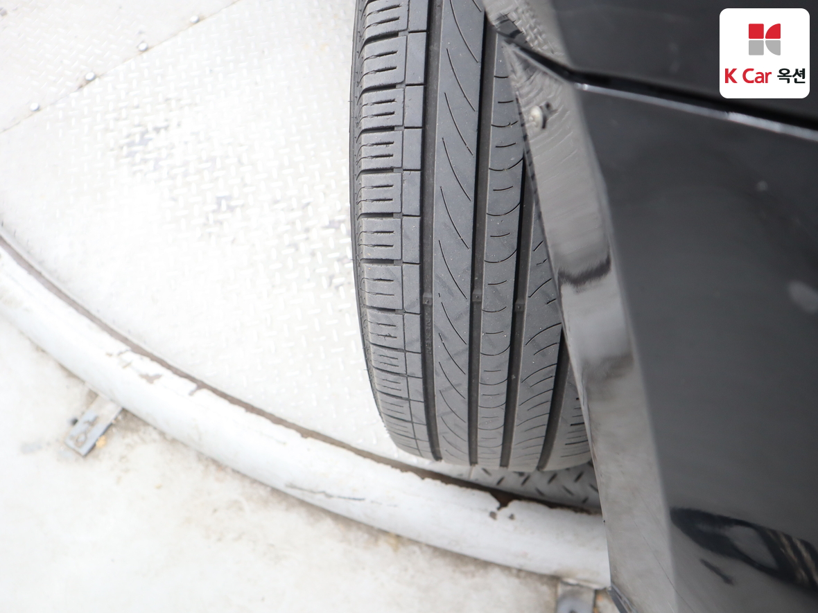 Hyundai Santa Fe 2011 - Image 37