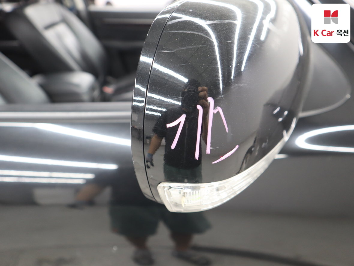 Hyundai Santa Fe 2011 - Image 36