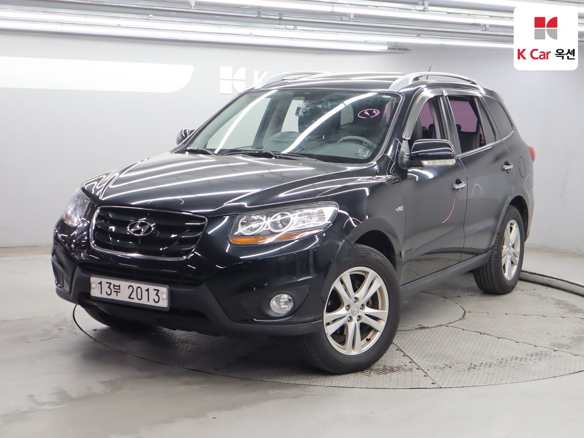 Hyundai Santa Fe 2011 - Image 1