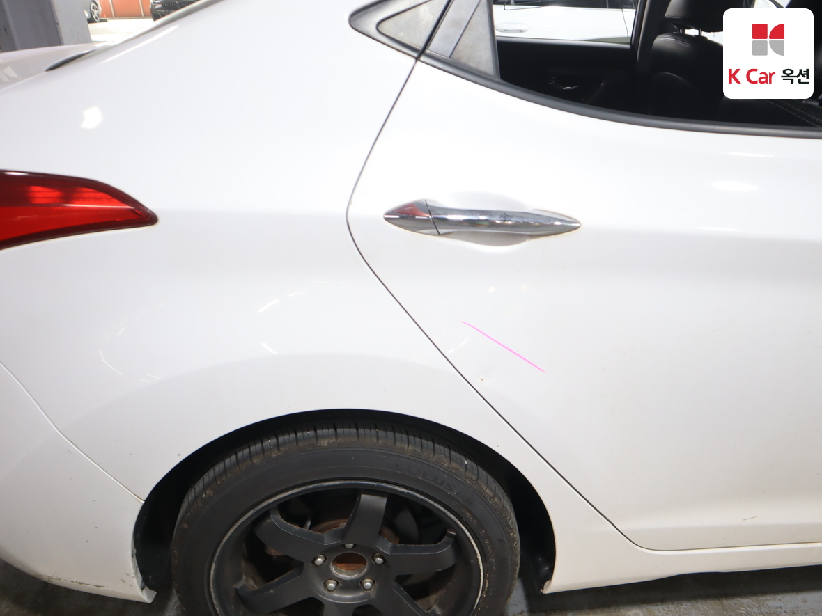 هيونداي إلانترا 2012 - صورة 39