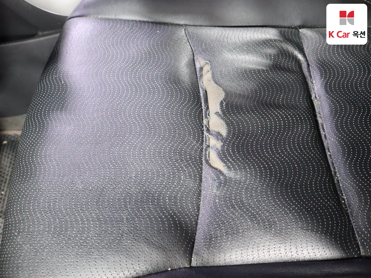 هيونداي إلانترا 2012 - صورة 20