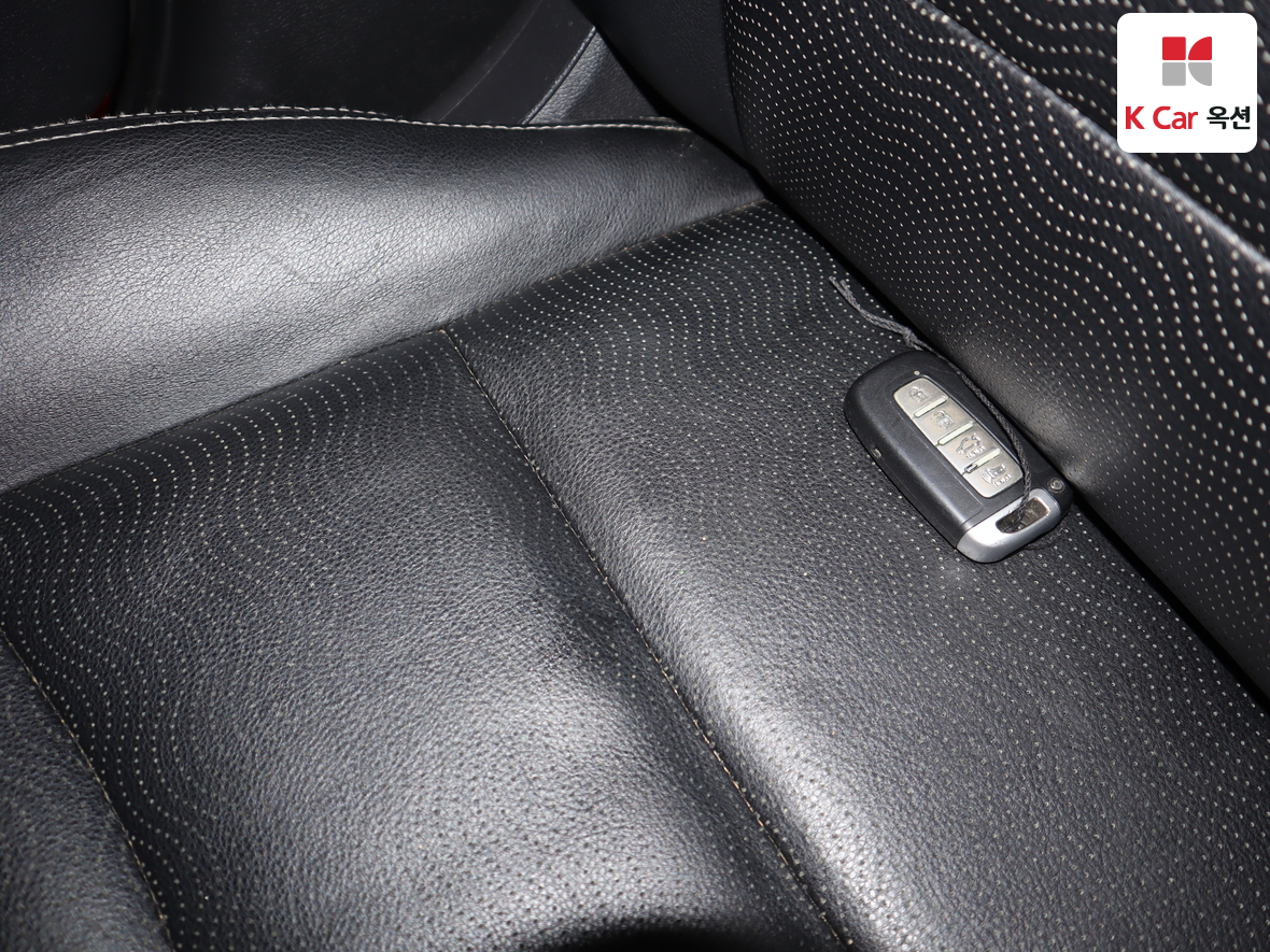 هيونداي إلانترا 2012 - صورة 17