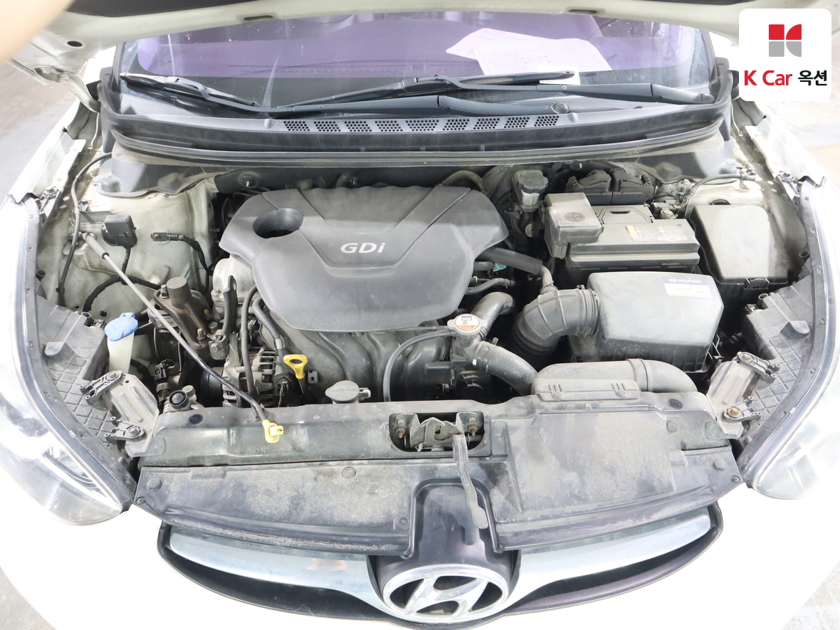 هيونداي إلانترا 2012 - صورة 33