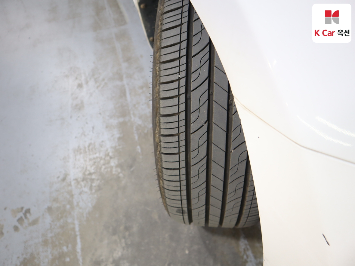 هيونداي إلانترا 2012 - صورة 32