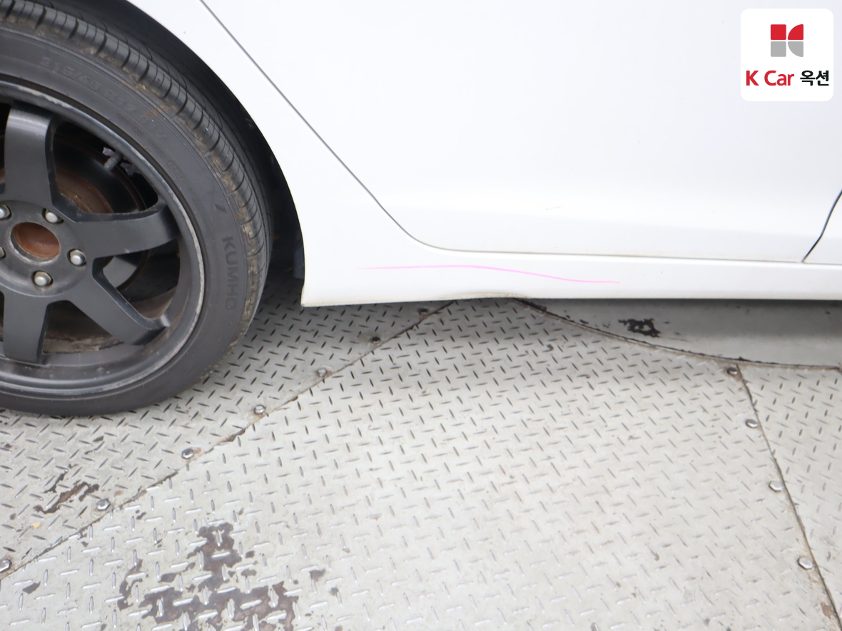 هيونداي إلانترا 2012 - صورة 40