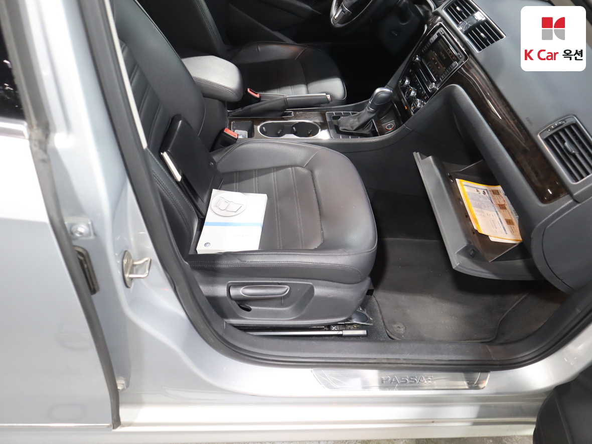 VOLKSWAGEN 파사트 - 30