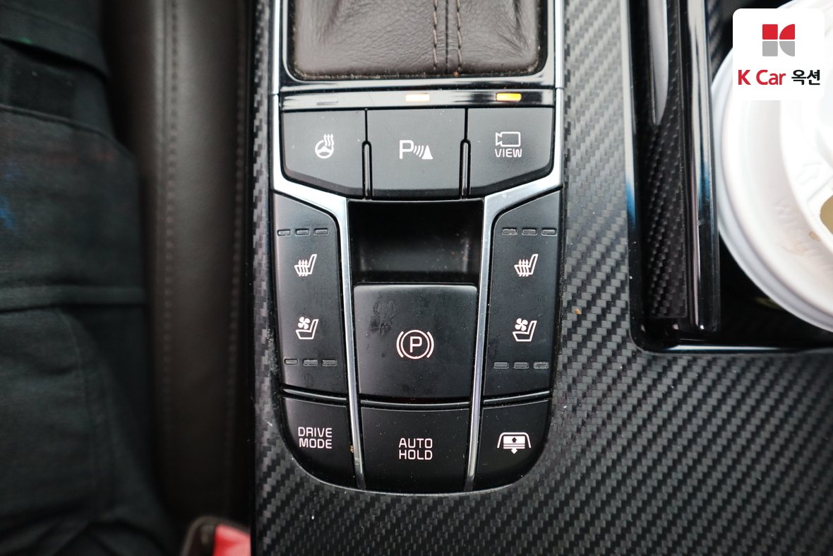 Kia K7 2017 - Image 17