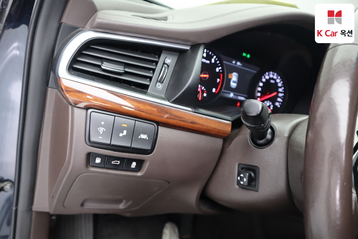 Kia K7 2017 - Image 9