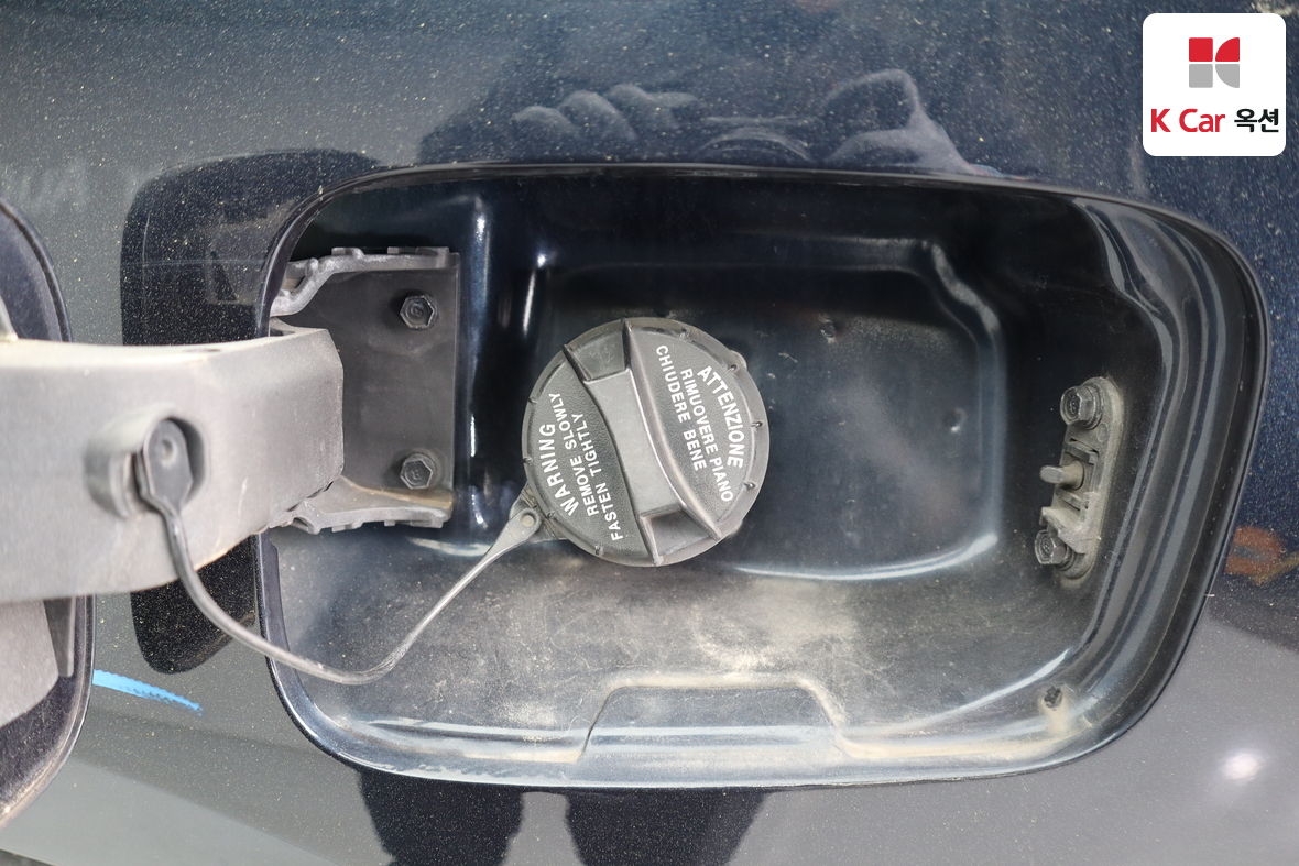 Kia K7 2017 - Image 28