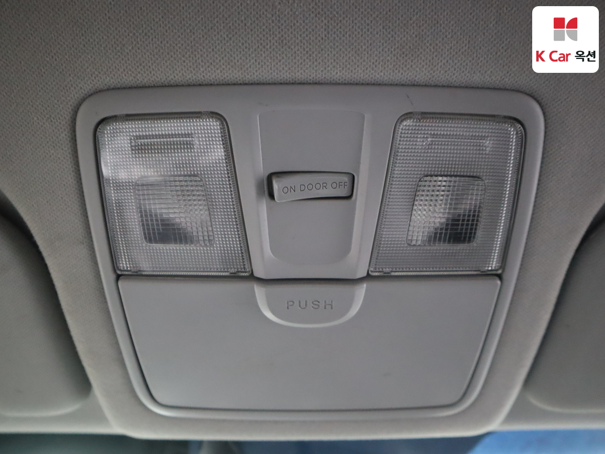 Hyundai Elantra 2016 - Image 12