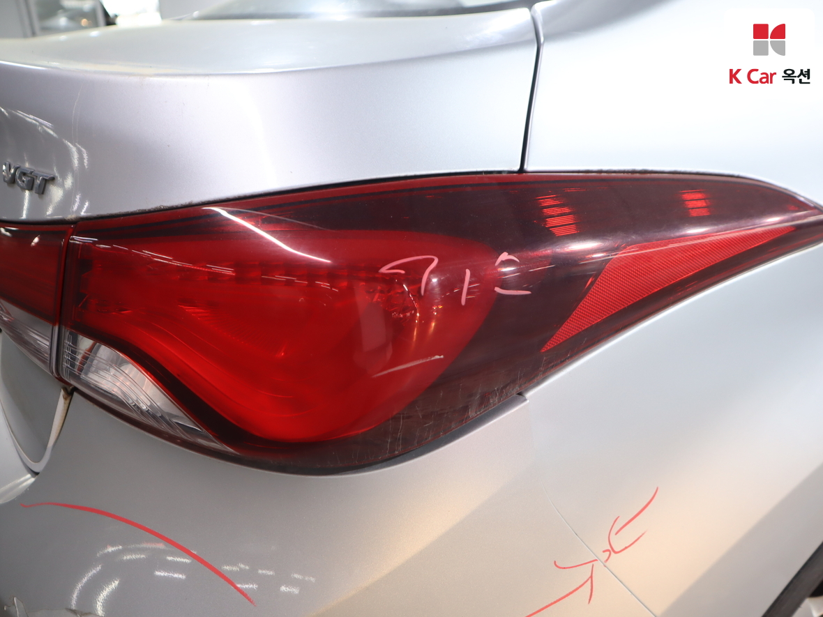 Hyundai Elantra 2016 - Image 45