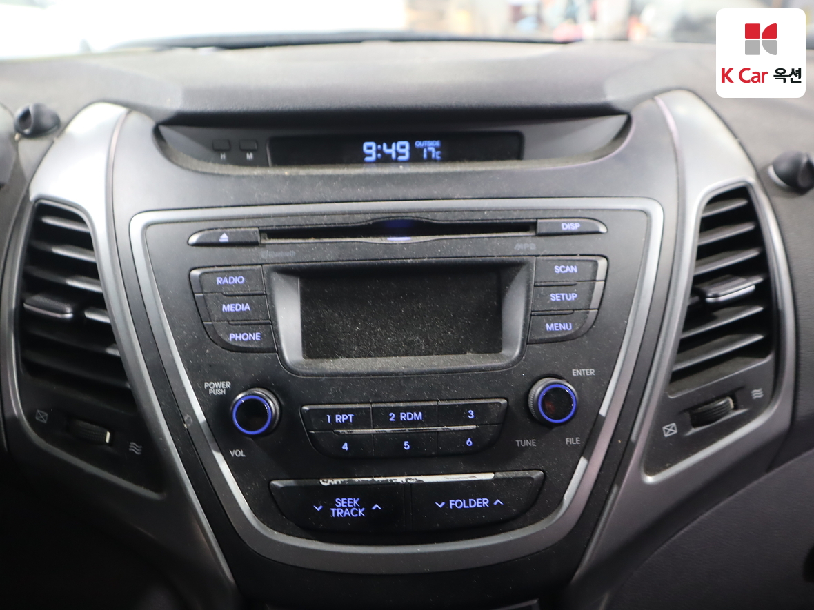 Hyundai Elantra 2016 - Image 14