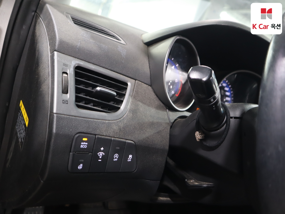 Hyundai Elantra 2016 - Image 9