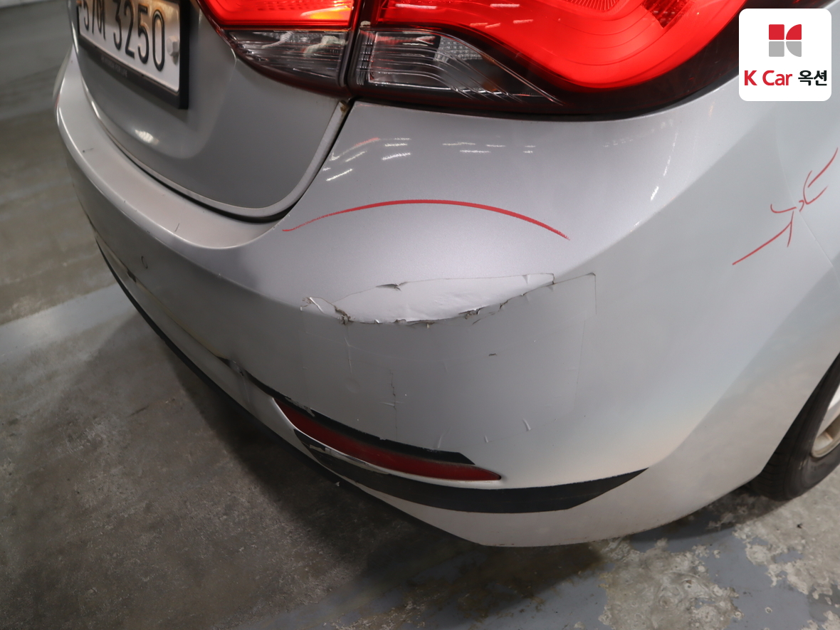 Hyundai Elantra 2016 - Image 38