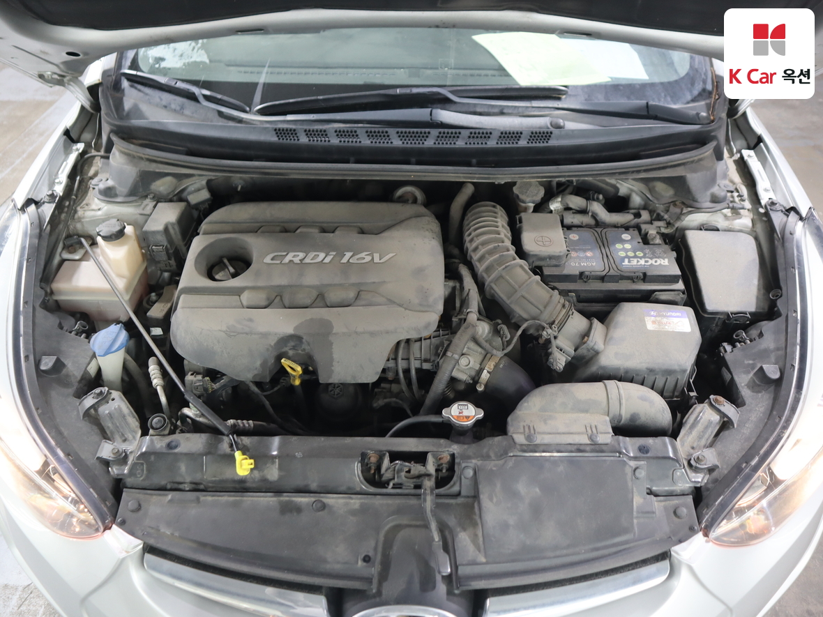 Hyundai Elantra 2016 - Image 32