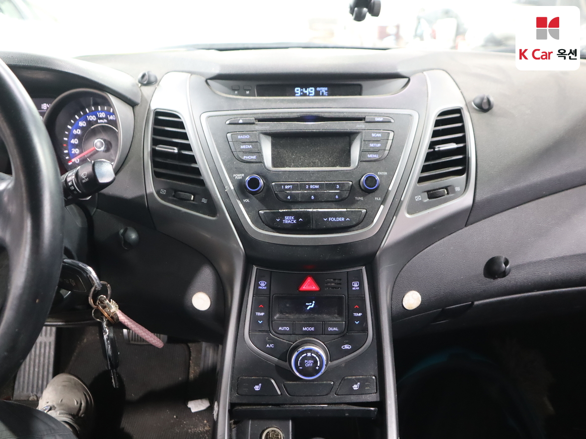 Hyundai Elantra 2016 - Image 6