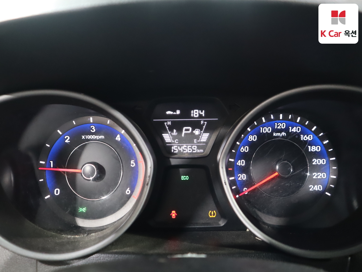 Hyundai Elantra 2016 - Image 5