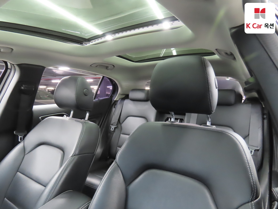 Mercedes-Benz GLA-Class - 20