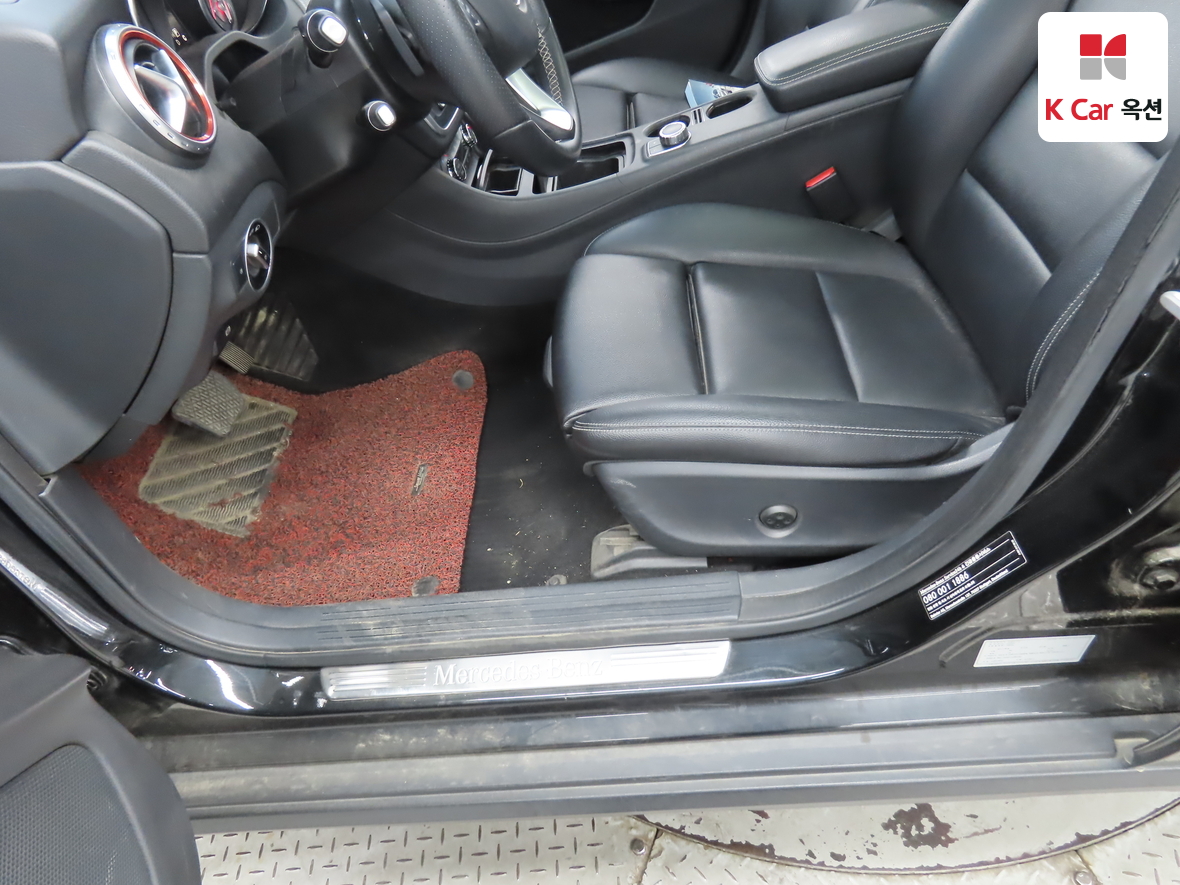 Mercedes-Benz GLA-Class - 19