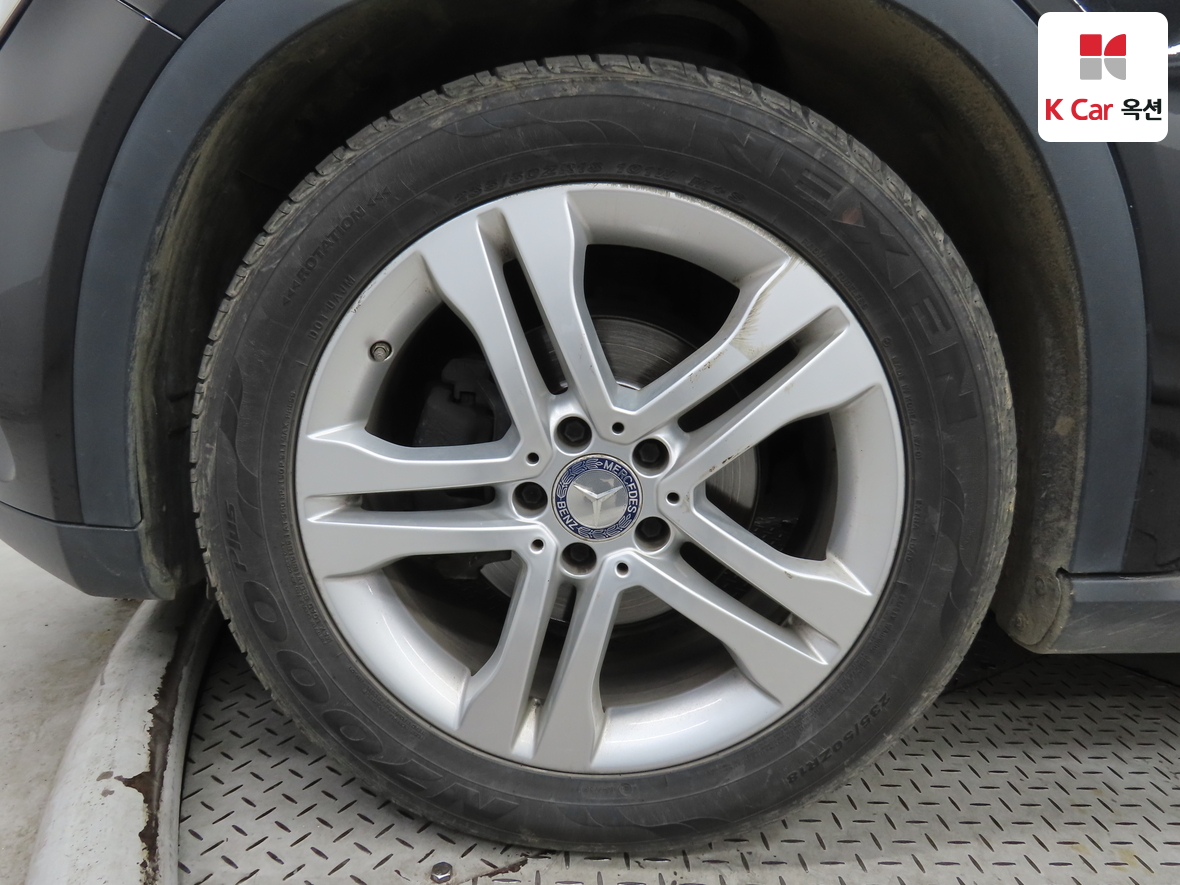 Mercedes-Benz GLA-Class - 49