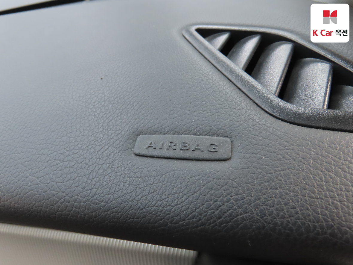 Mercedes-Benz GLA-Class - 36