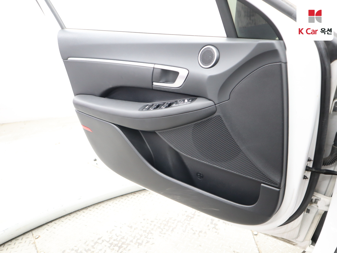 Hyundai Sonata 2023 - Image 8