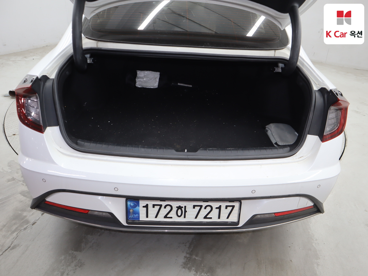 Hyundai Sonata 2023 - Image 23