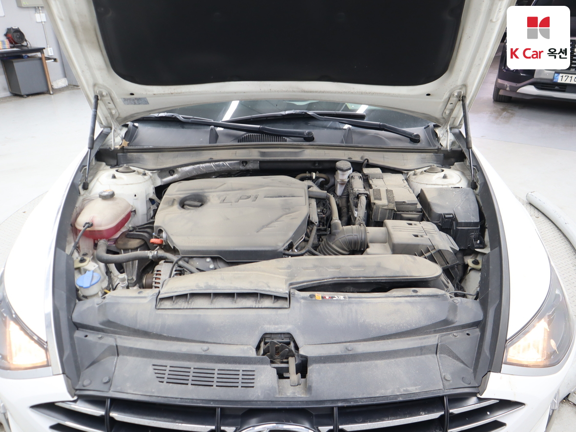 Hyundai Sonata 2023 - Image 30