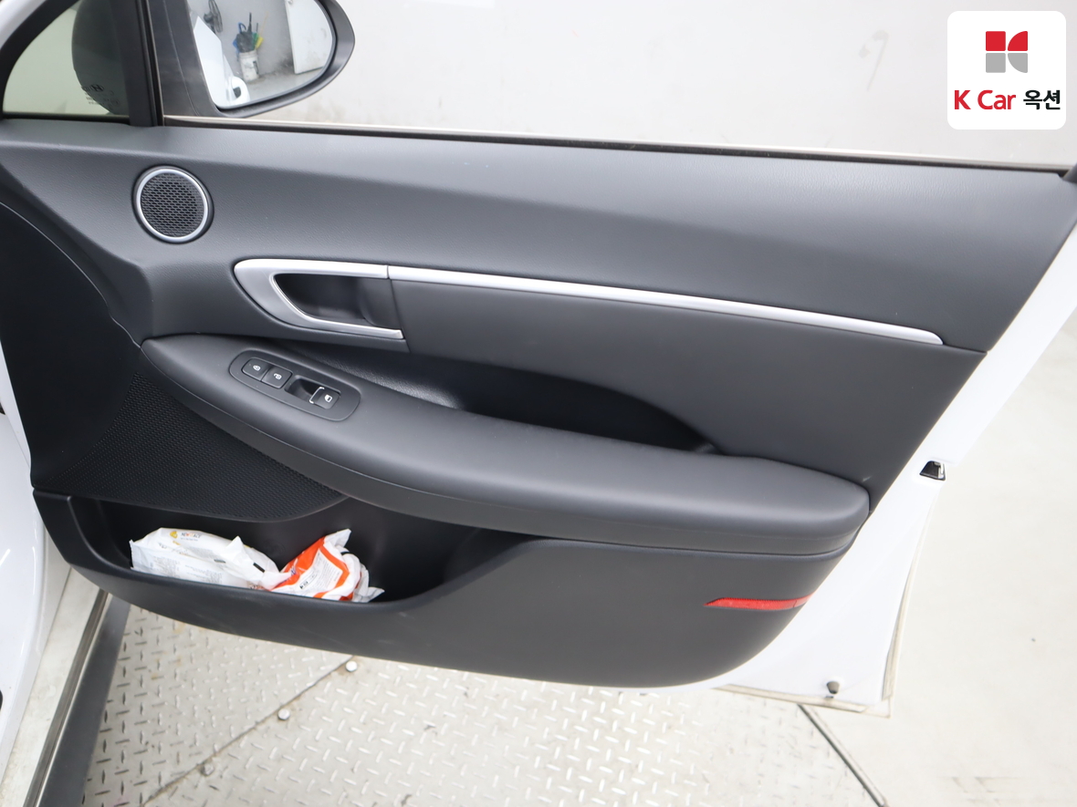 Hyundai Sonata 2023 - Image 26