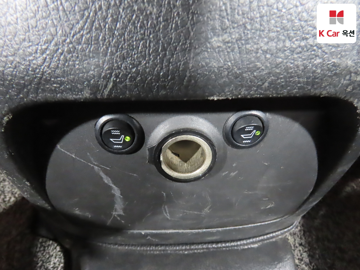 Kia Sorento 2011 - Image 24